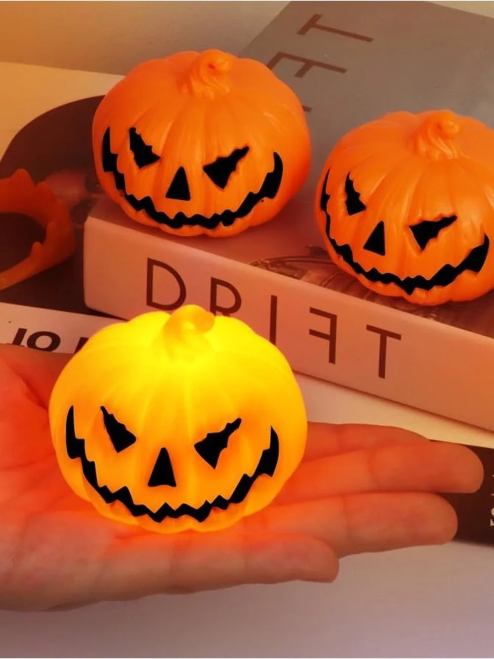 Halloween LED Pumpkin Lights - Orange Jack-o'-Lantern 6 Pack